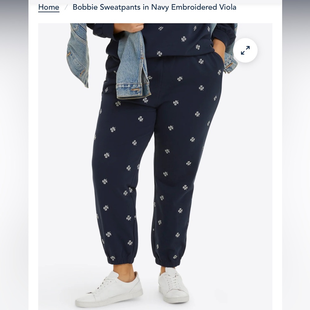 Draper James Bobbie Sweatpants in Navy Embroidered Viola XL